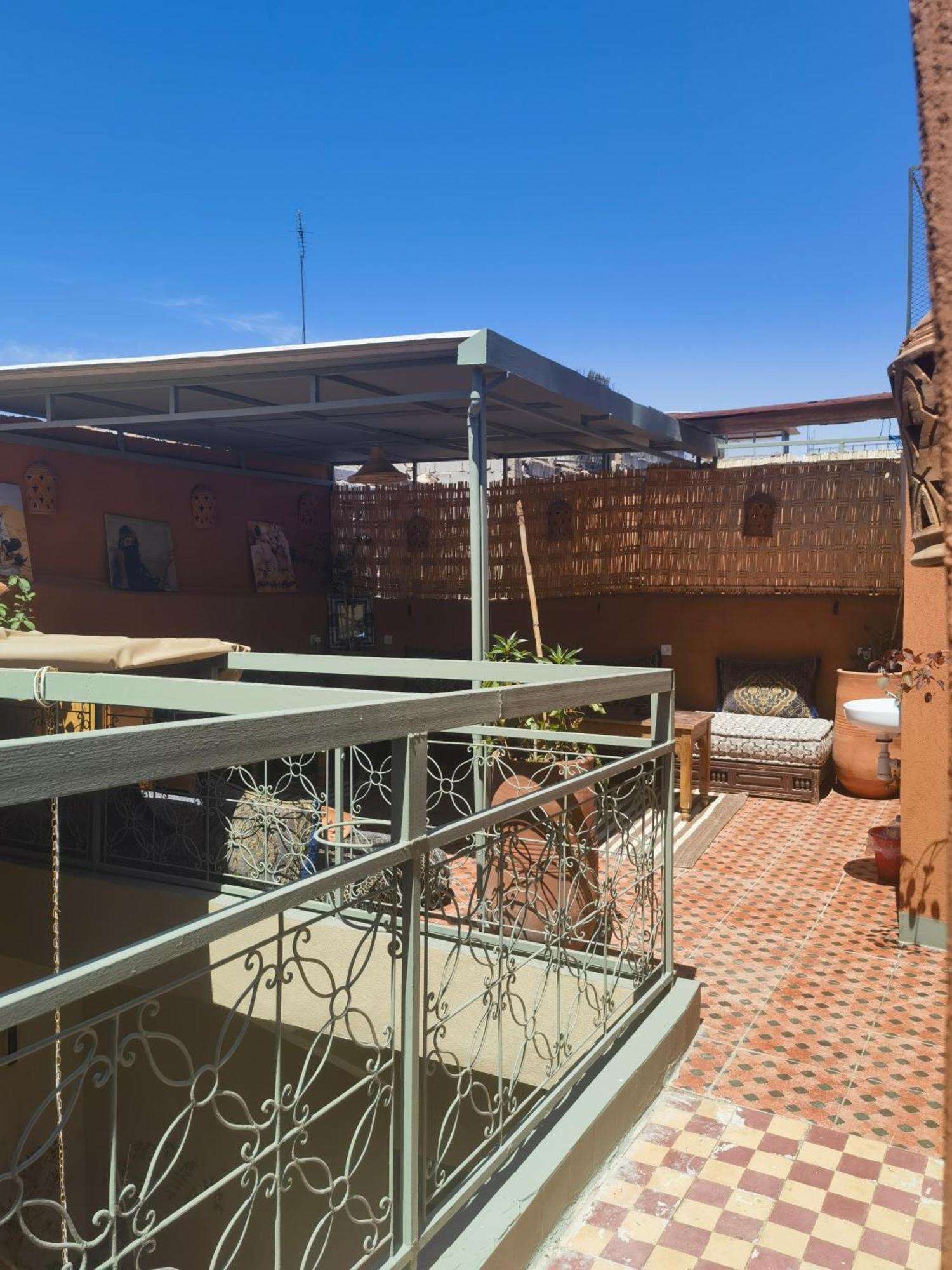 Medina Oasis Hostel Marrakesh Exterior photo
